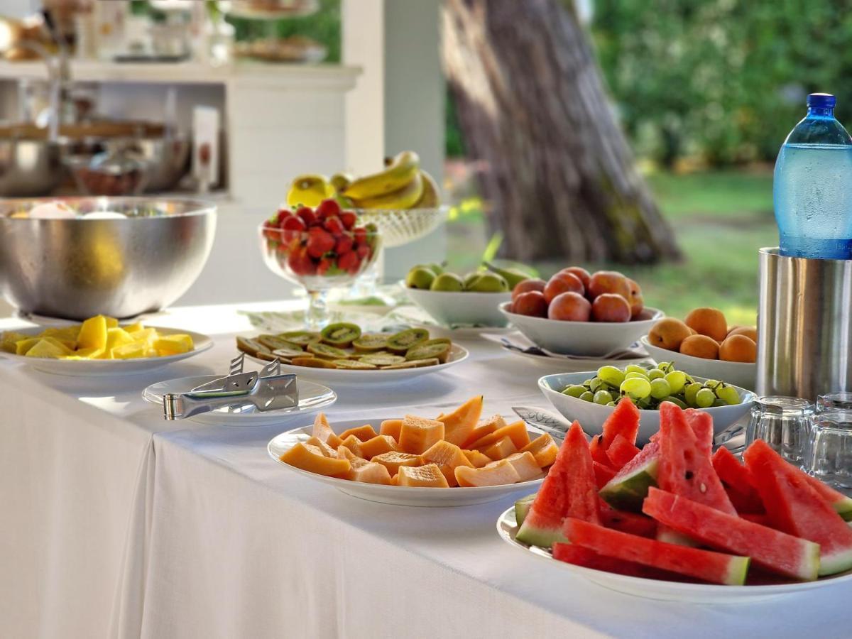 Hotel Villa Elsa Марина ди Маса Екстериор снимка