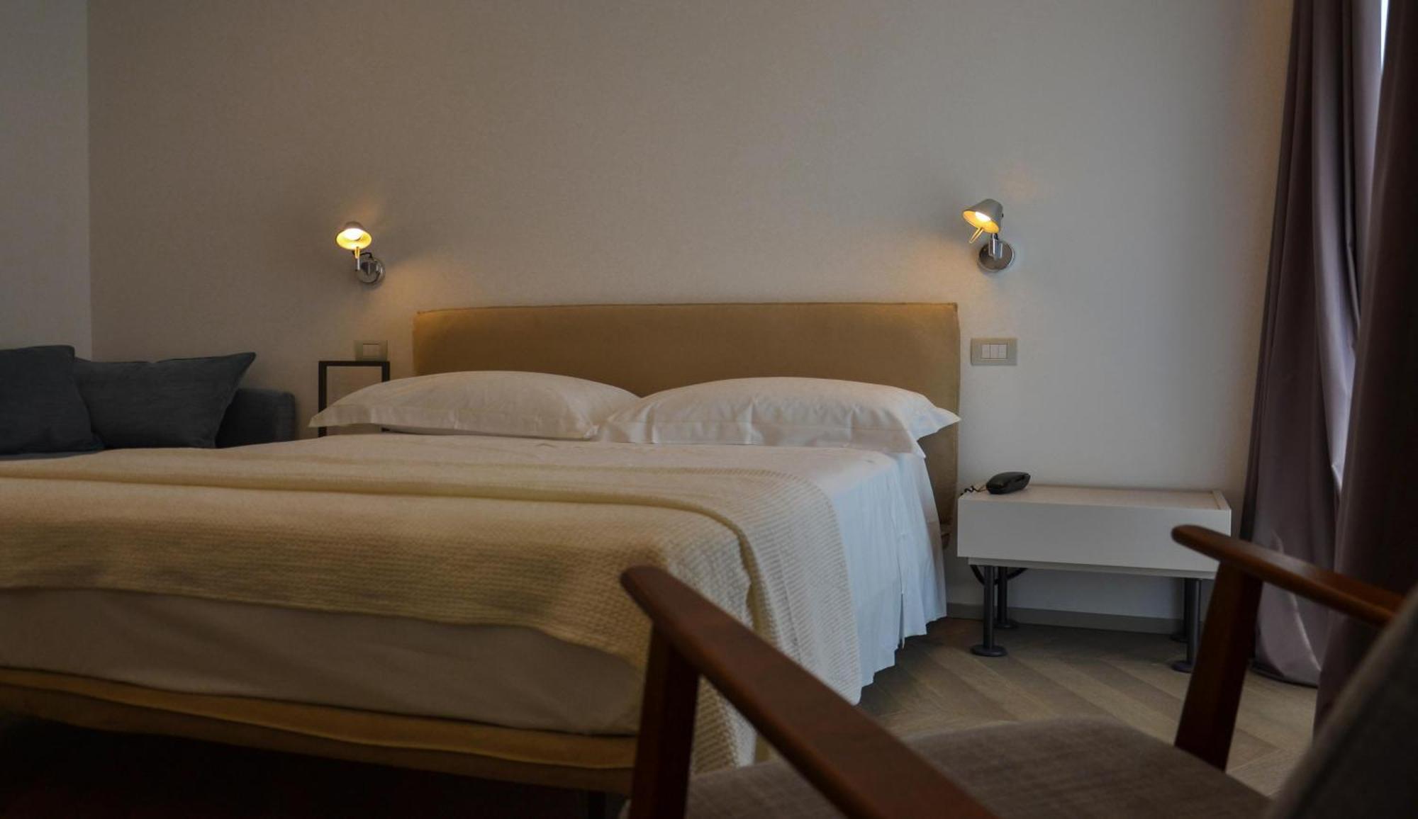 Hotel Villa Elsa Марина ди Маса Екстериор снимка